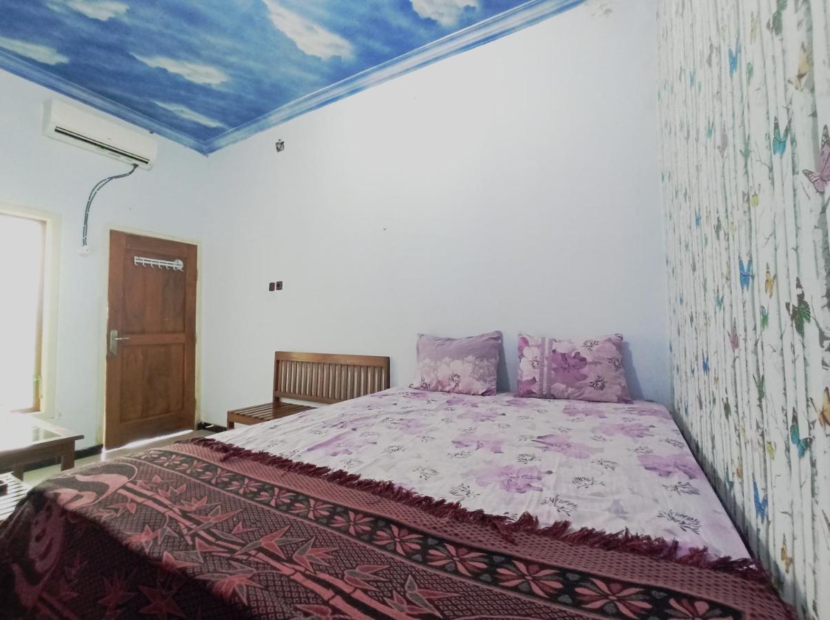 Oyo 90093 Dw Hotel Malang Dış mekan fotoğraf